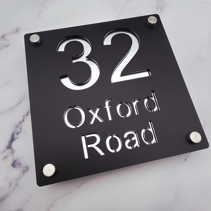 house number sign