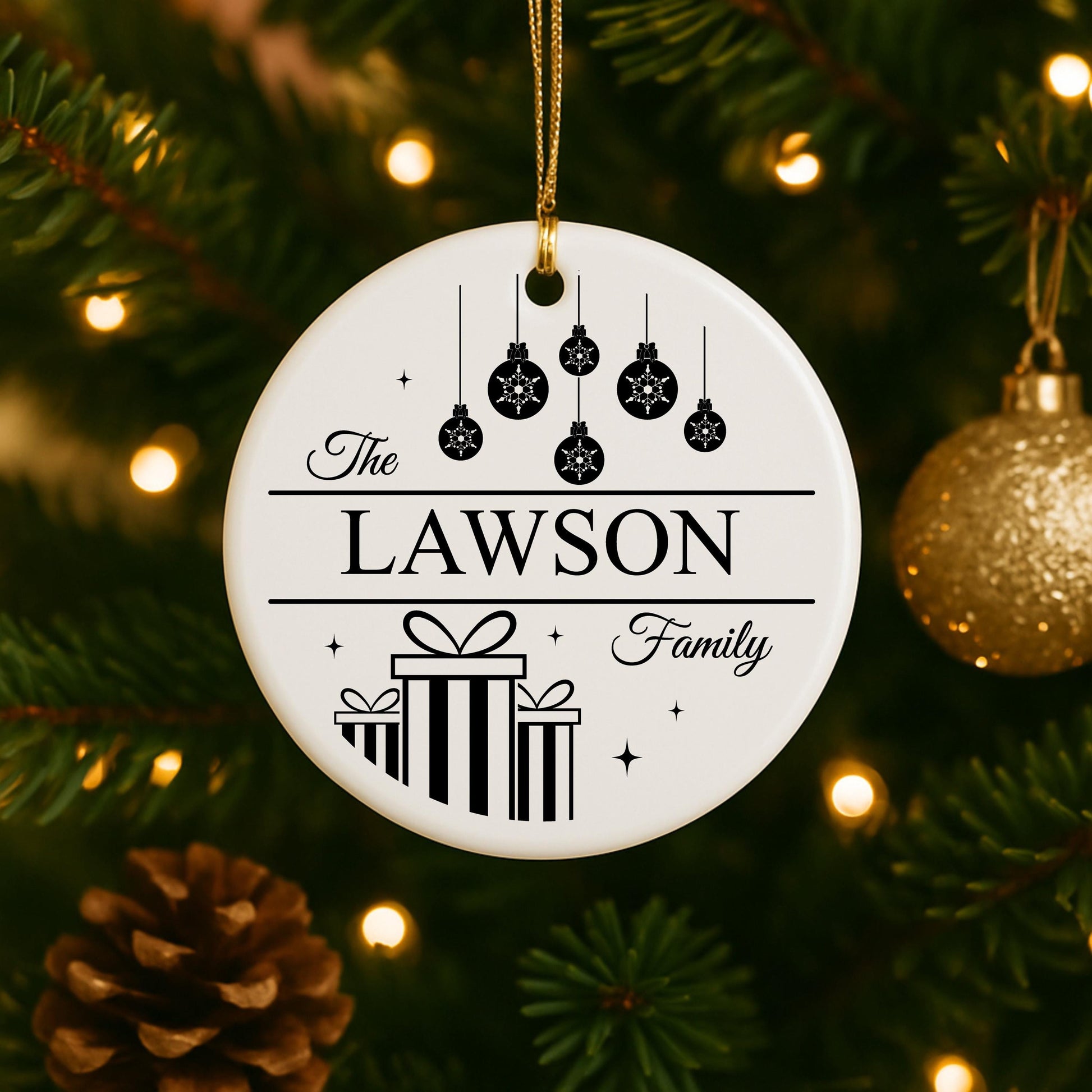 Custom Last Name Christmas Bauble for the Tree | Surname Personalised Christmas Tree Ceramic Decoration
