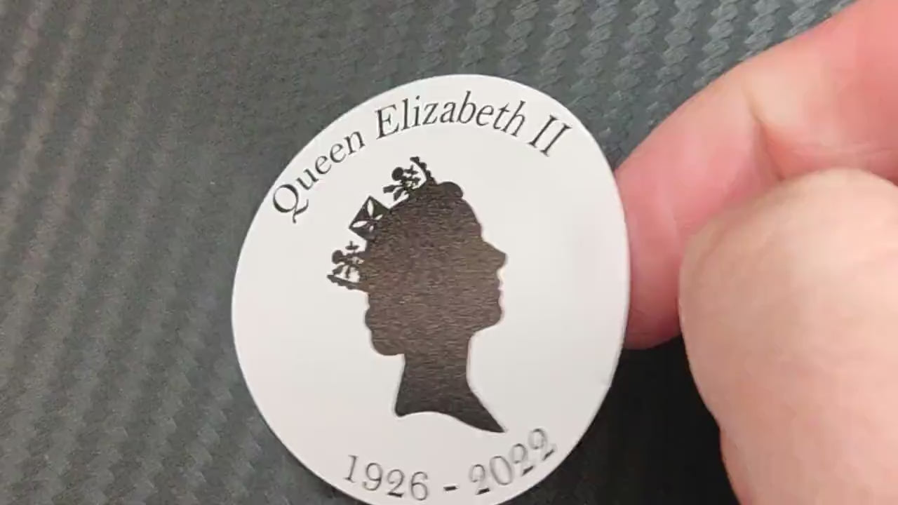 2x Queen Elizabeth II RIP Stickers Decals Car Stickers Respect Memory 5cm Round Cut
