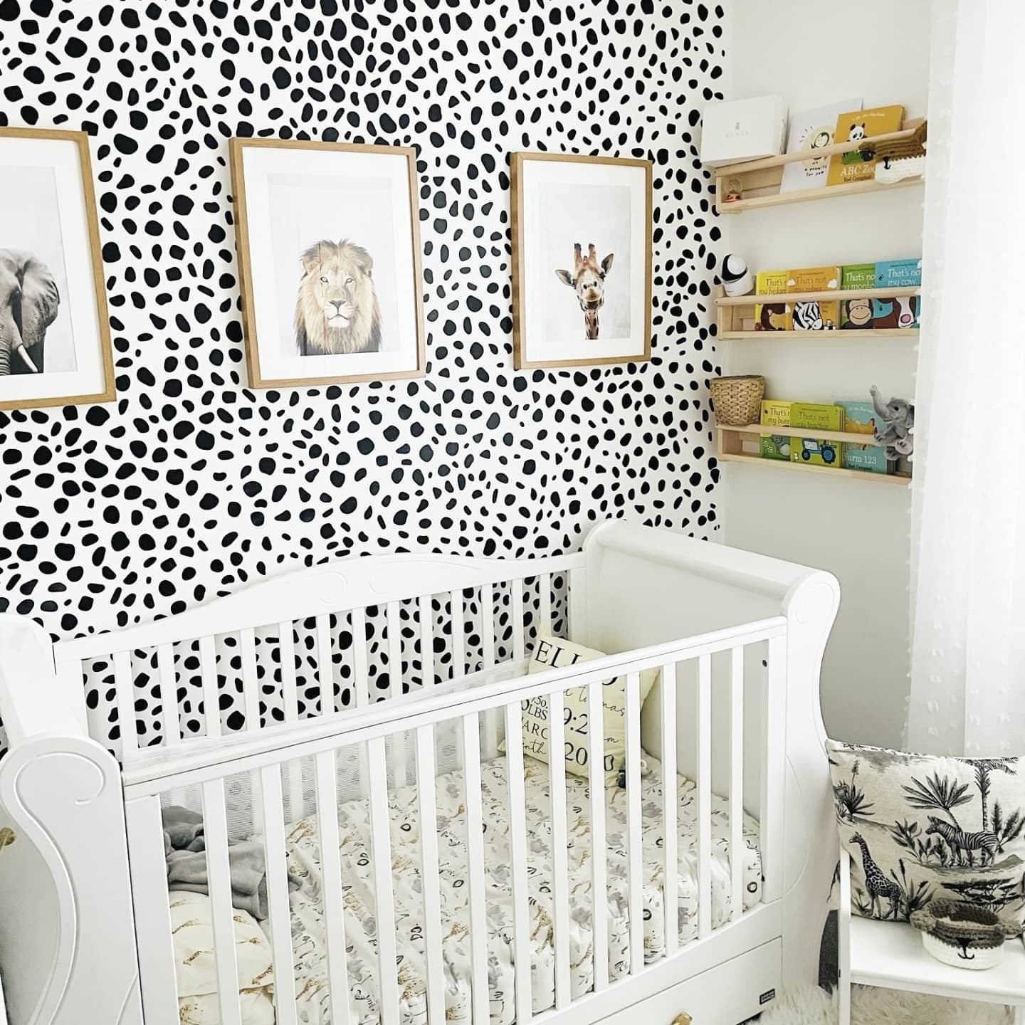 Polka Dot Decals Polka Dot Wall Stickers Dalmatian Print Dot Spot Circle Removable Stickers For Walls Nursery Kids Home DIY Wall Art